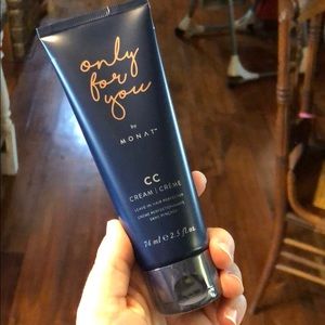 Monat CC cream